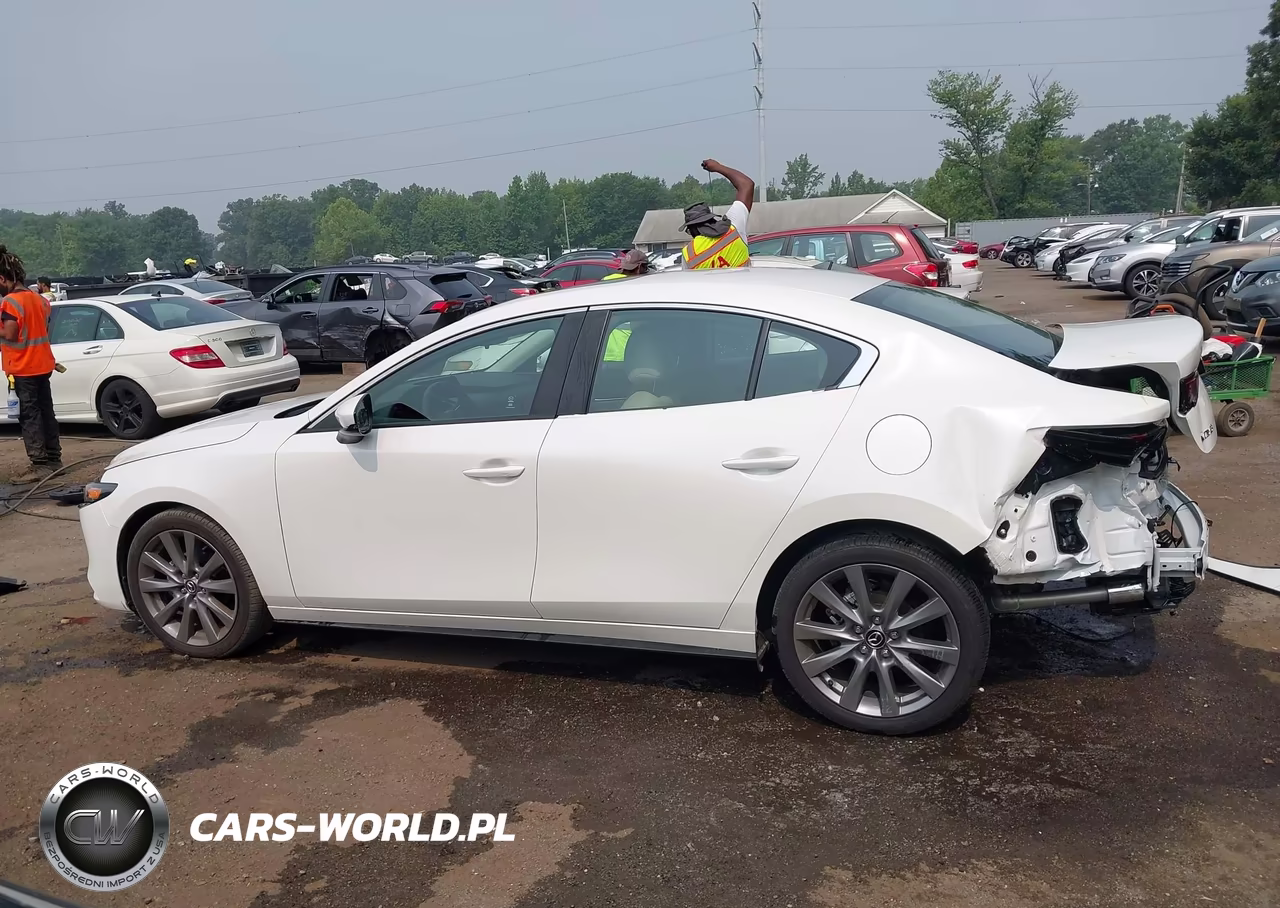 2025 Mazda Mazda3 2.5 S Preferred VIN:3MZBPACM8SM472226 - 15