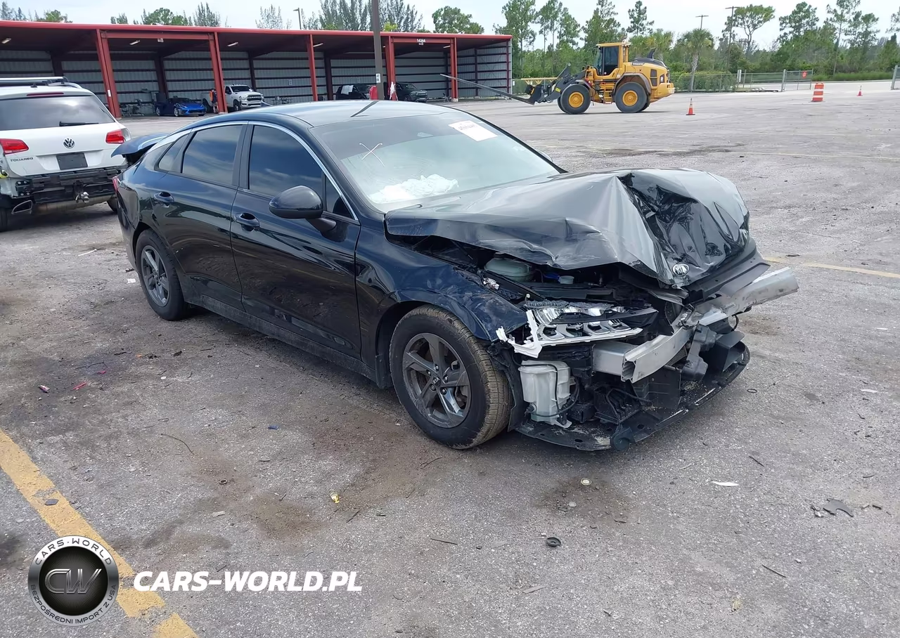 2021 Kia K5 Lxs – zdjęcie 1 z 17