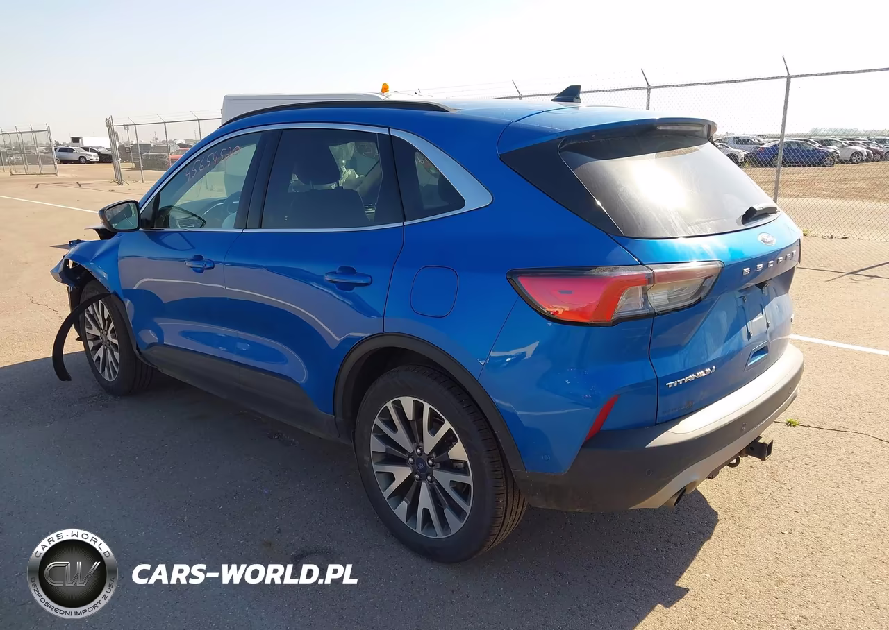 2020 Ford Escape Titanium VIN:1FMCU9J98LUA11050 - 3