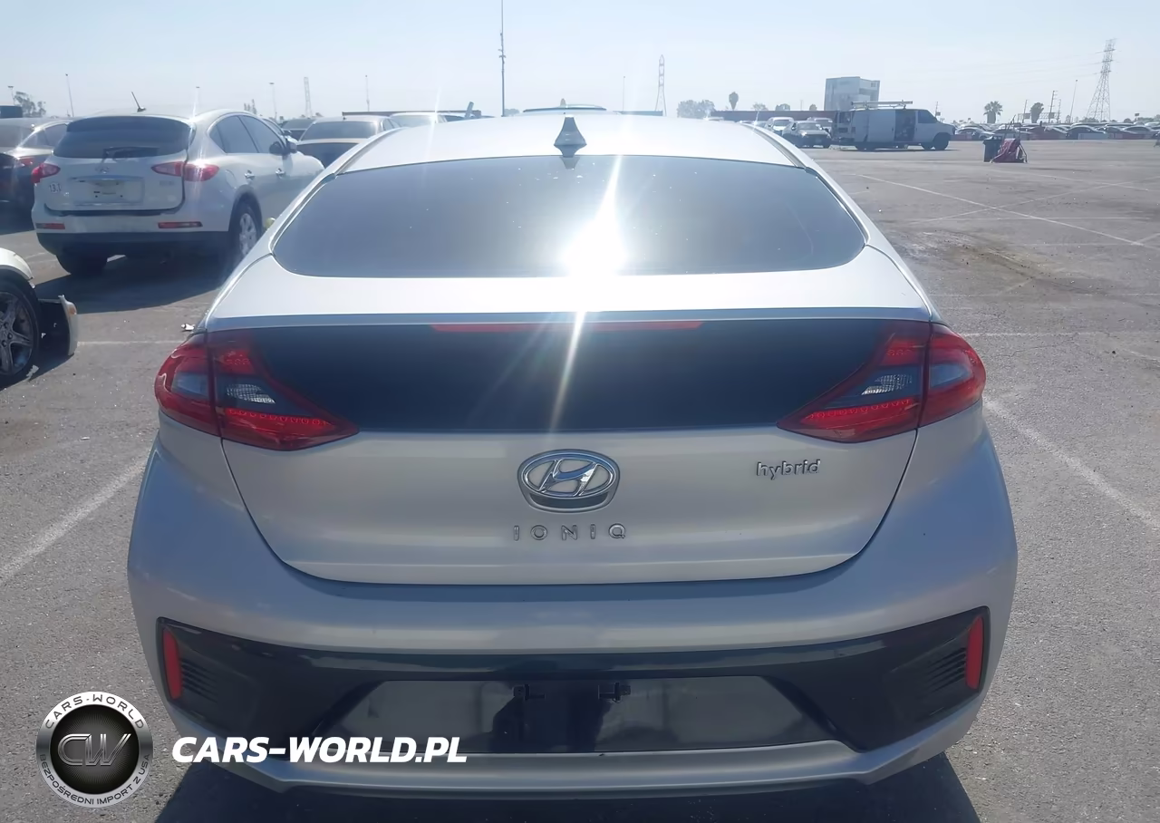 2018 Hyundai Ioniq Hybrid Sel VIN:KMHC75LC7JU065817 - 16