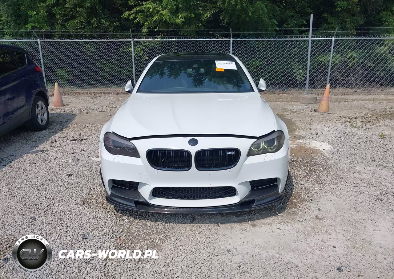 2013 BMW M5 VIN:WBSFV9C56DC773169 - 12