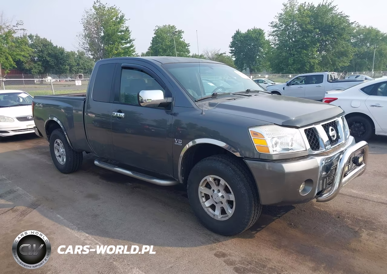 2004 Nissan Titan Xe