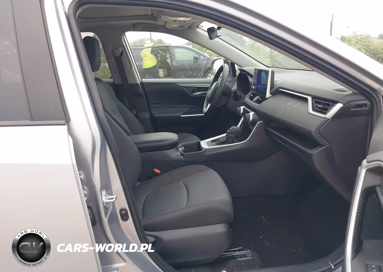 2025 Toyota Rav4 Xle VIN:2T3P1RFV8SC501740 - 5