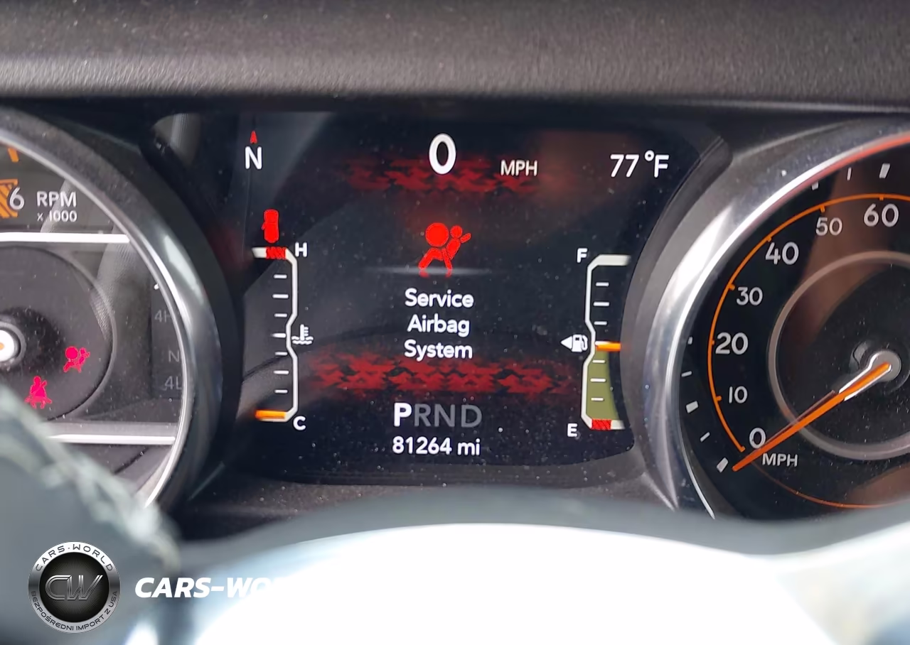 2020 Jeep Wrangler Unlimited Sahara 4X4 VIN:1C4HJXEM8LW324562 - 15
