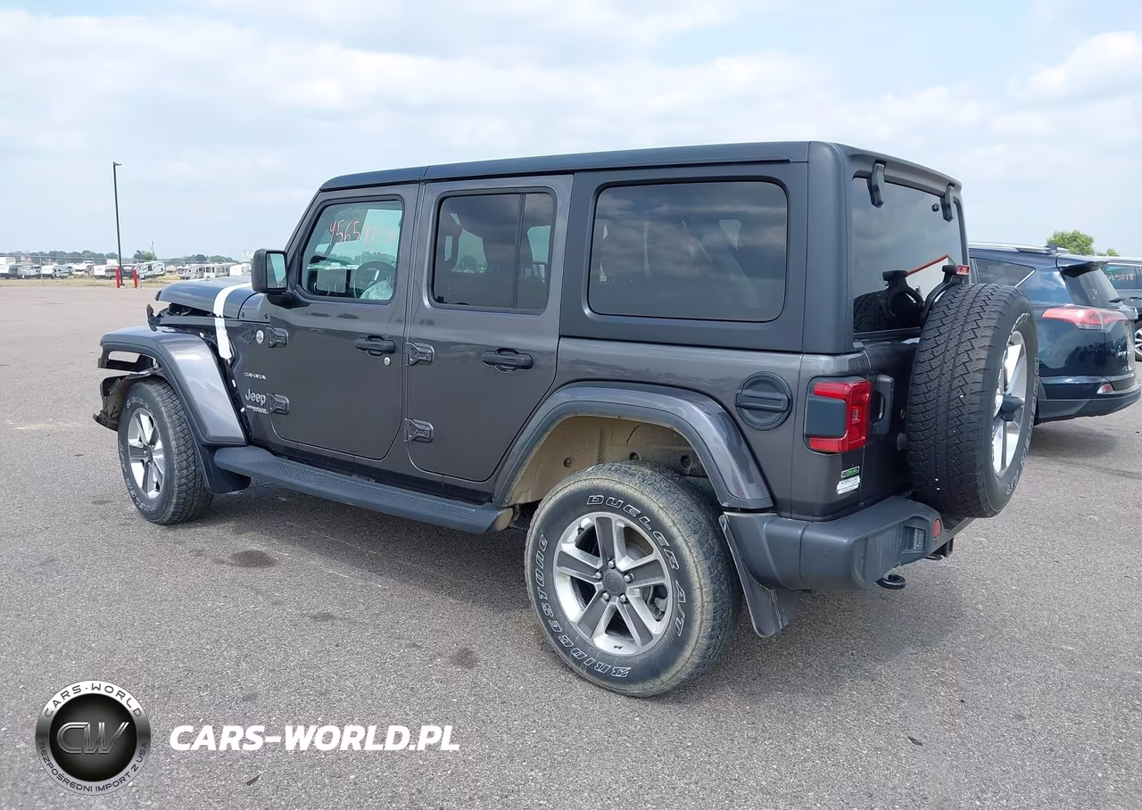 2020 Jeep Wrangler Unlimited Sahara 4X4 VIN:1C4HJXEM8LW324562 - 3