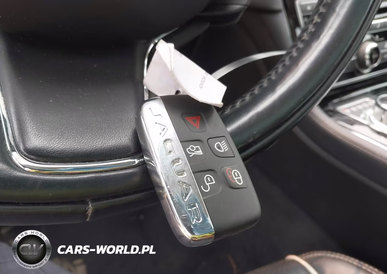 2017 Jaguar Xj R-Sport VIN:SAJWJ1CD6H8W05179 - 11