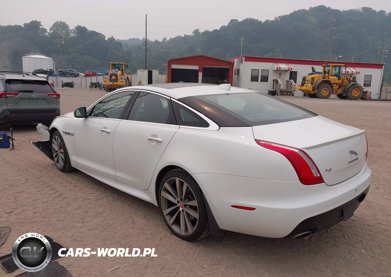 2017 Jaguar Xj R-Sport VIN:SAJWJ1CD6H8W05179 - 3