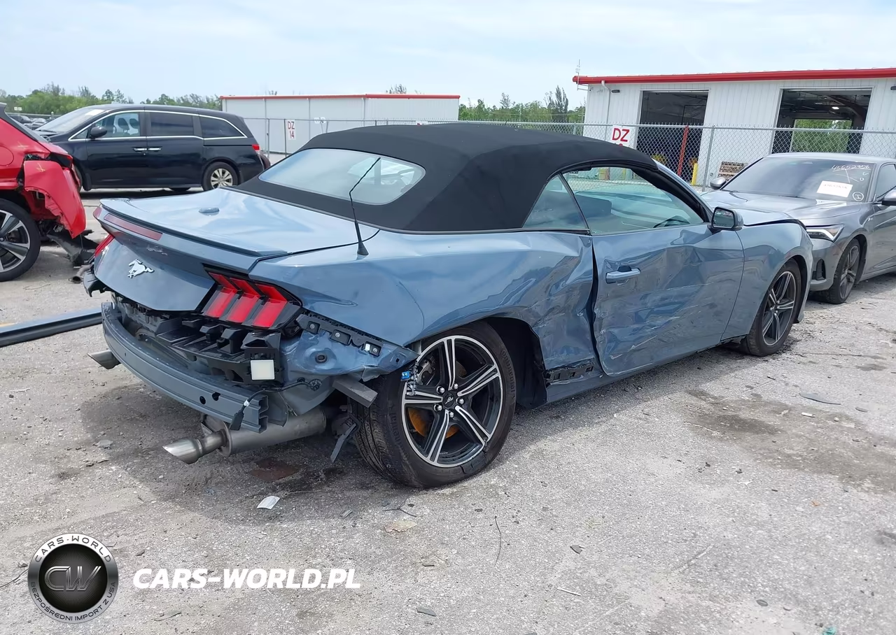 2025 Ford Mustang Ecoboost Premium VIN:1FAGP8UH2S5130043 - 4