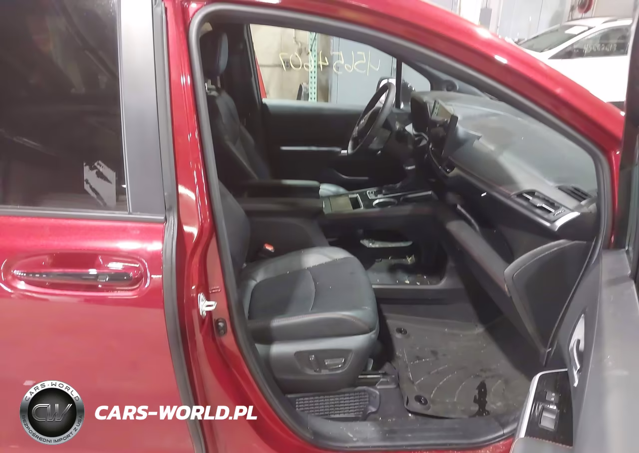 2025 Toyota Sienna Xse VIN:5TDDSKFC9SS206541 - 5
