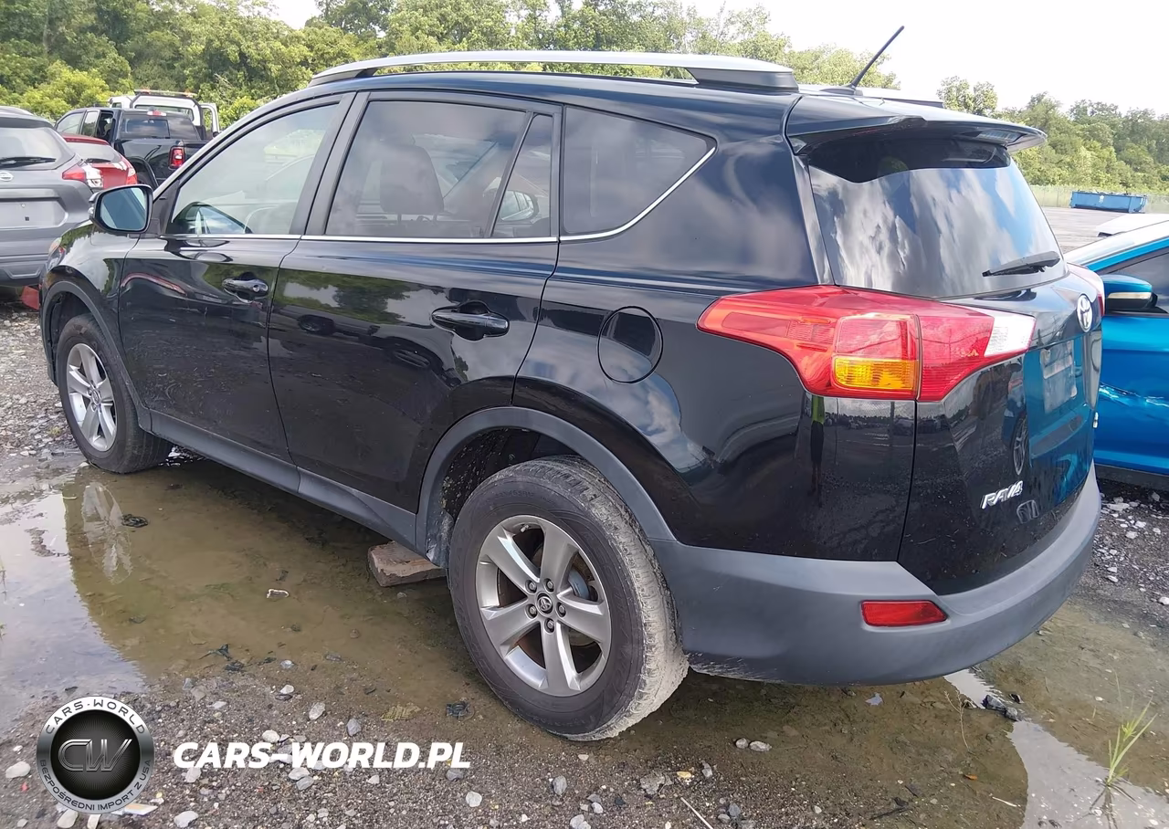 2015 Toyota Rav4 Xle VIN:2T3WFREV2FW161648 - 3