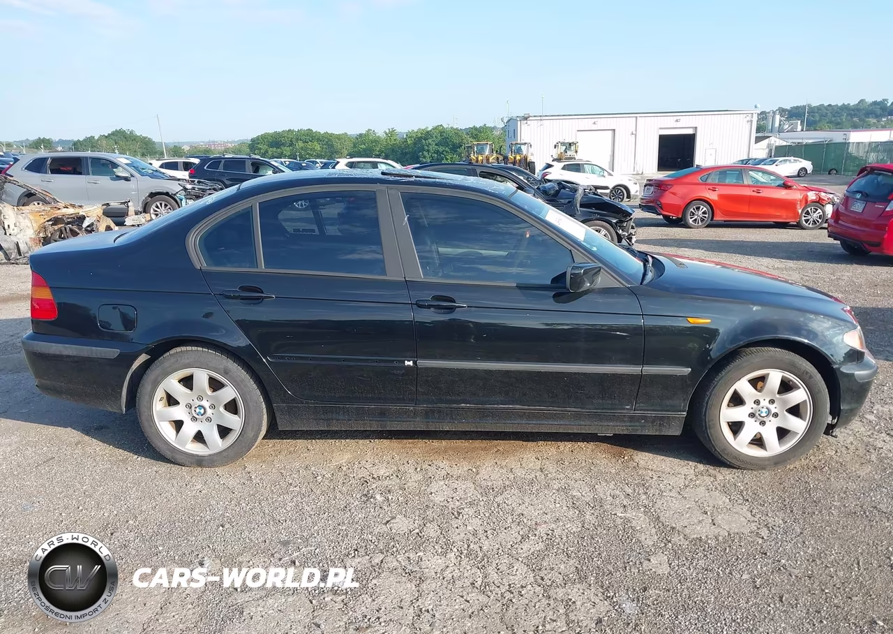 2004 BMW 325Xi VIN:WBAEU33454PF62175 - 5