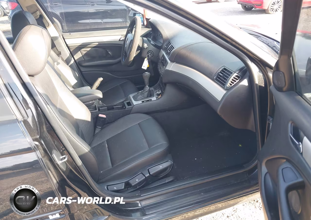 2004 BMW 325Xi VIN:WBAEU33454PF62175 - 8