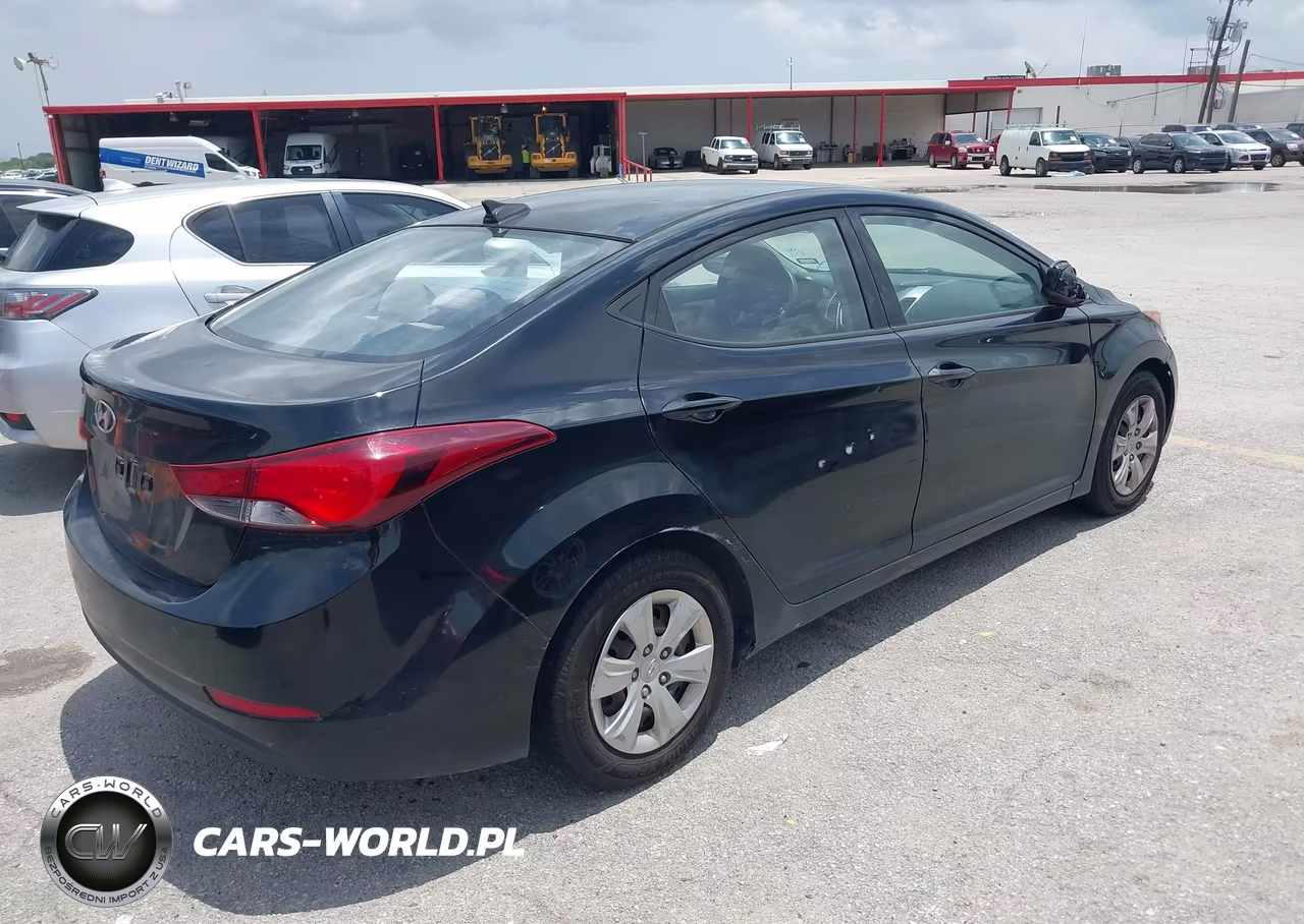 2016 Hyundai Elantra Se VIN:5NPDH4AE2GH694666 - 4