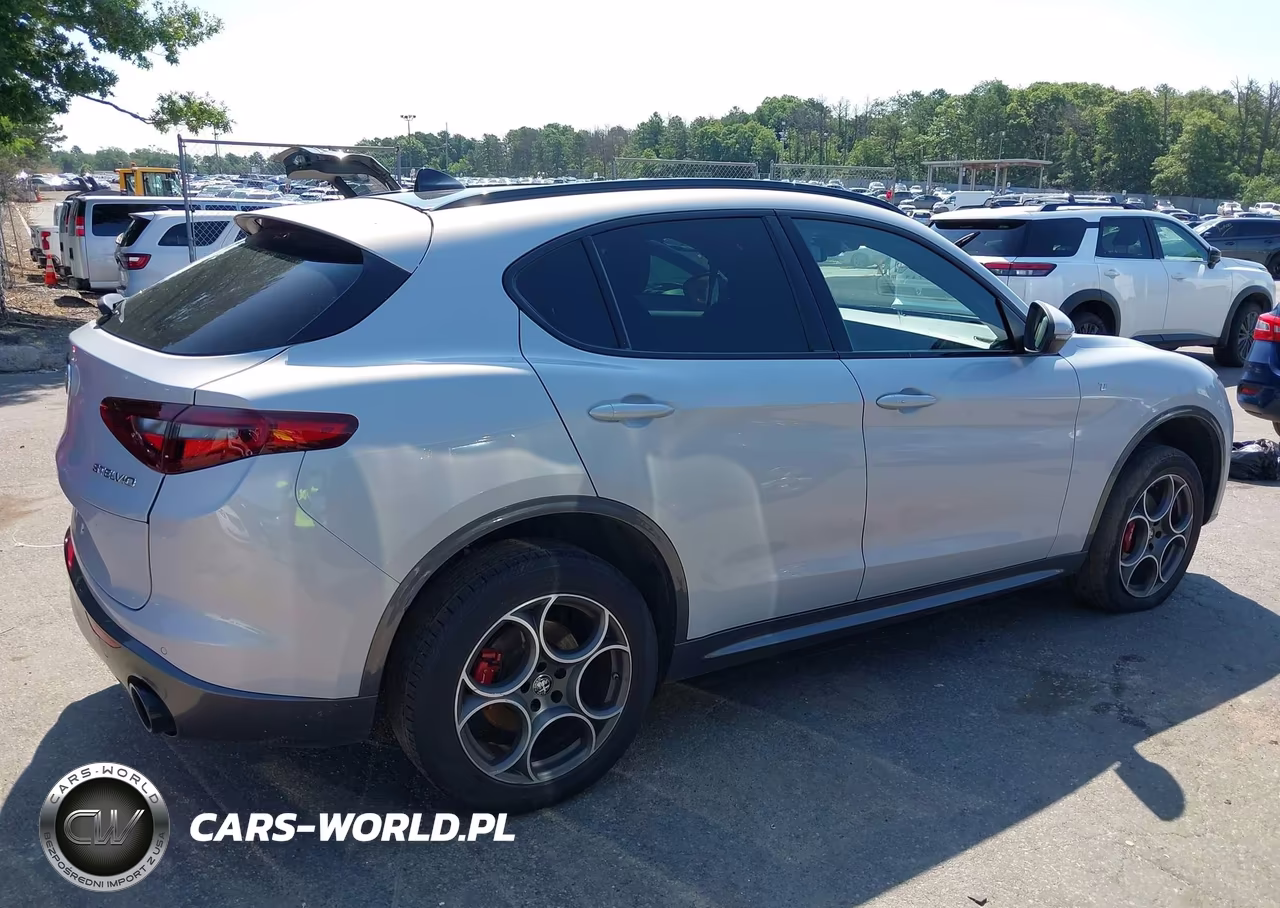 2022 Alfa Romeo Stelvio Ti Awd VIN:ZASPAKBN8N7D40065 - 14
