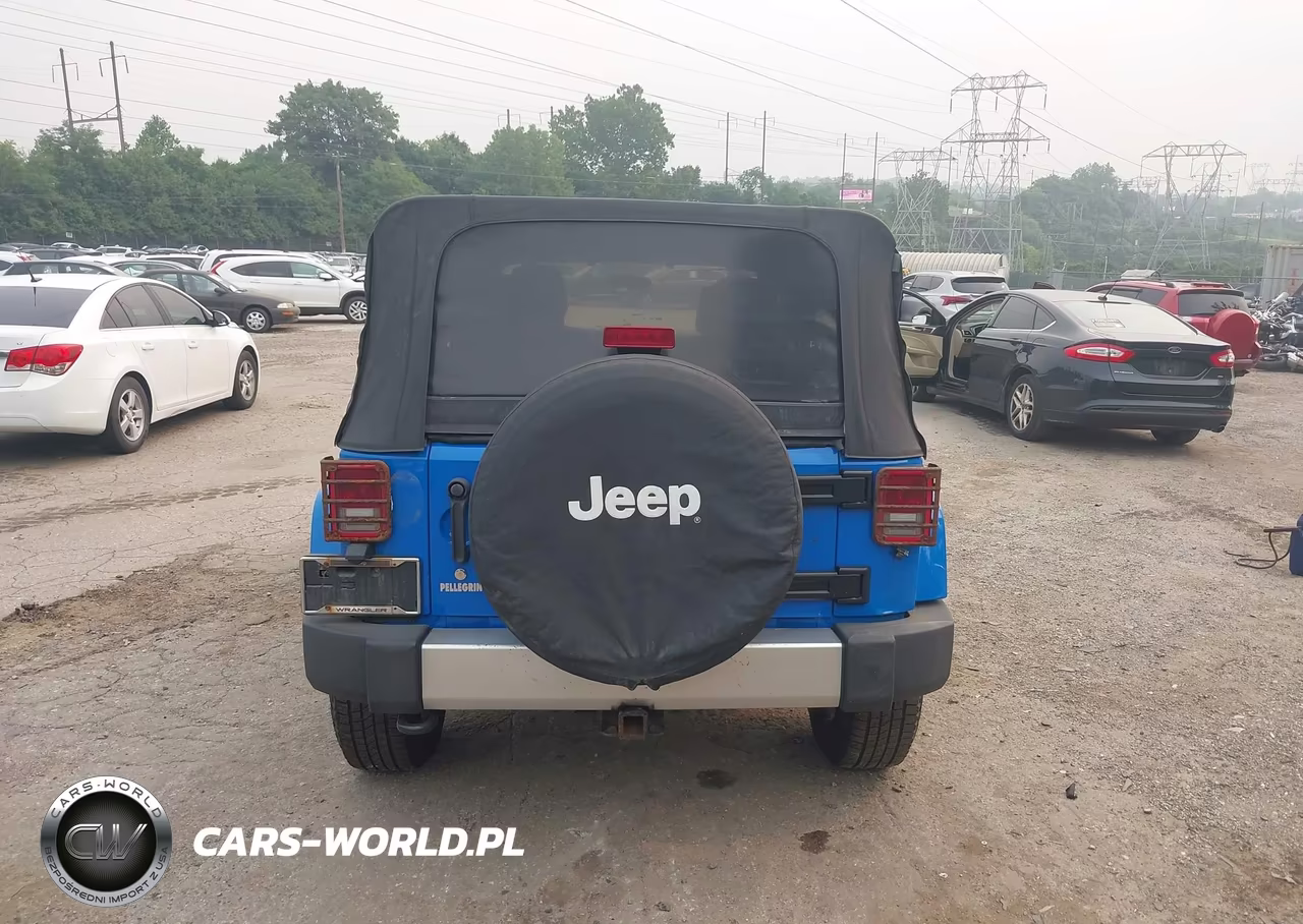 2011 Jeep Wrangler Unlimited Sahara VIN:1J4BA5H11BL563361 - 16