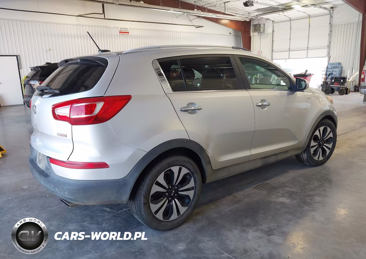 2011 Kia Sportage Sx VIN:KNDPCCA6XB7151223 - 4