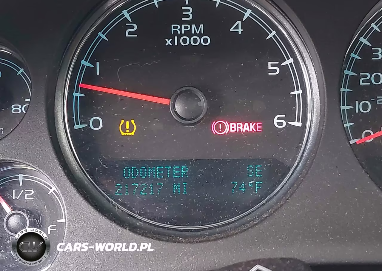 2013 Chevrolet Tahoe Ltz VIN:1GNSKCE04DR195008 - 15