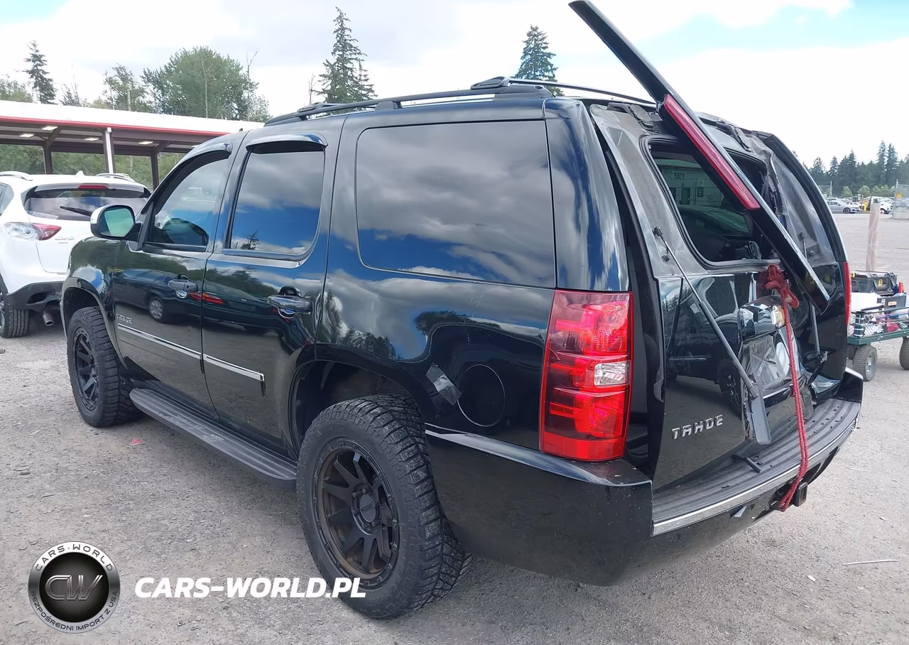 2013 Chevrolet Tahoe Ltz VIN:1GNSKCE04DR195008 - 3