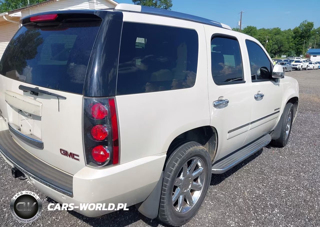 2010 GMC Yukon Denali VIN:1GKUKEEF8AR283710 - 4