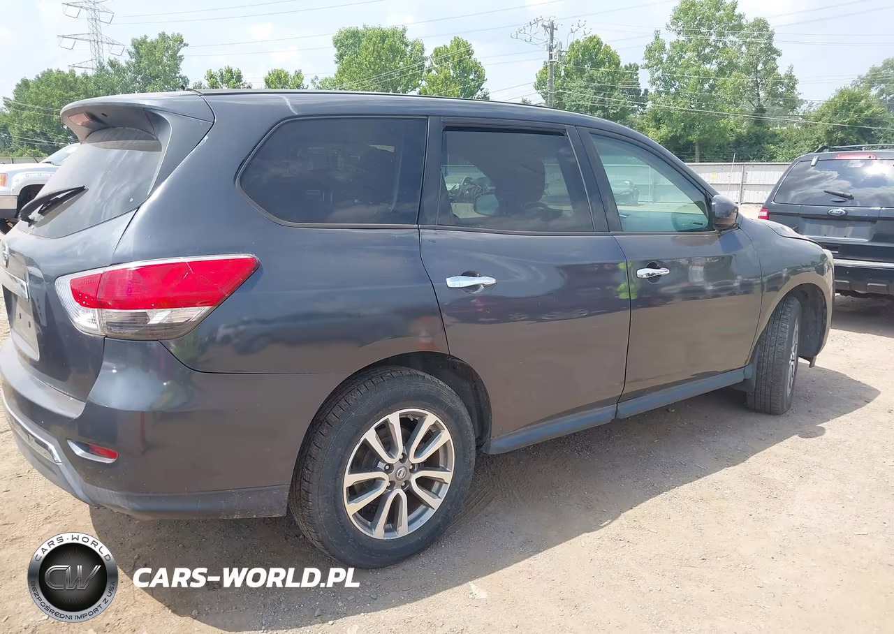 2013 Nissan Pathfinder S VIN:5N1AR2MN0DC642584 - 4