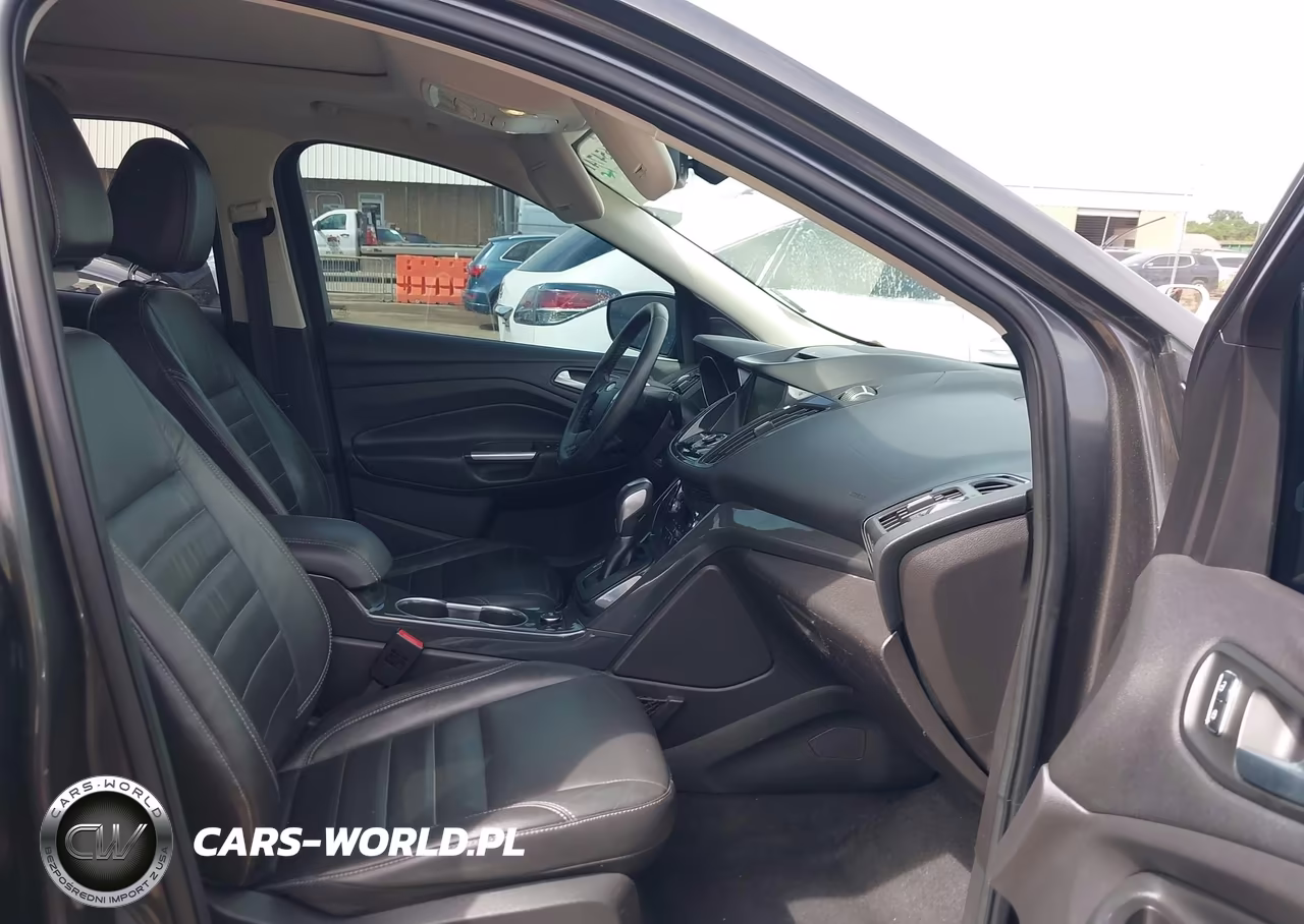 2015 Ford Escape Titanium VIN:1FMCU0J96FUB80600 - 5