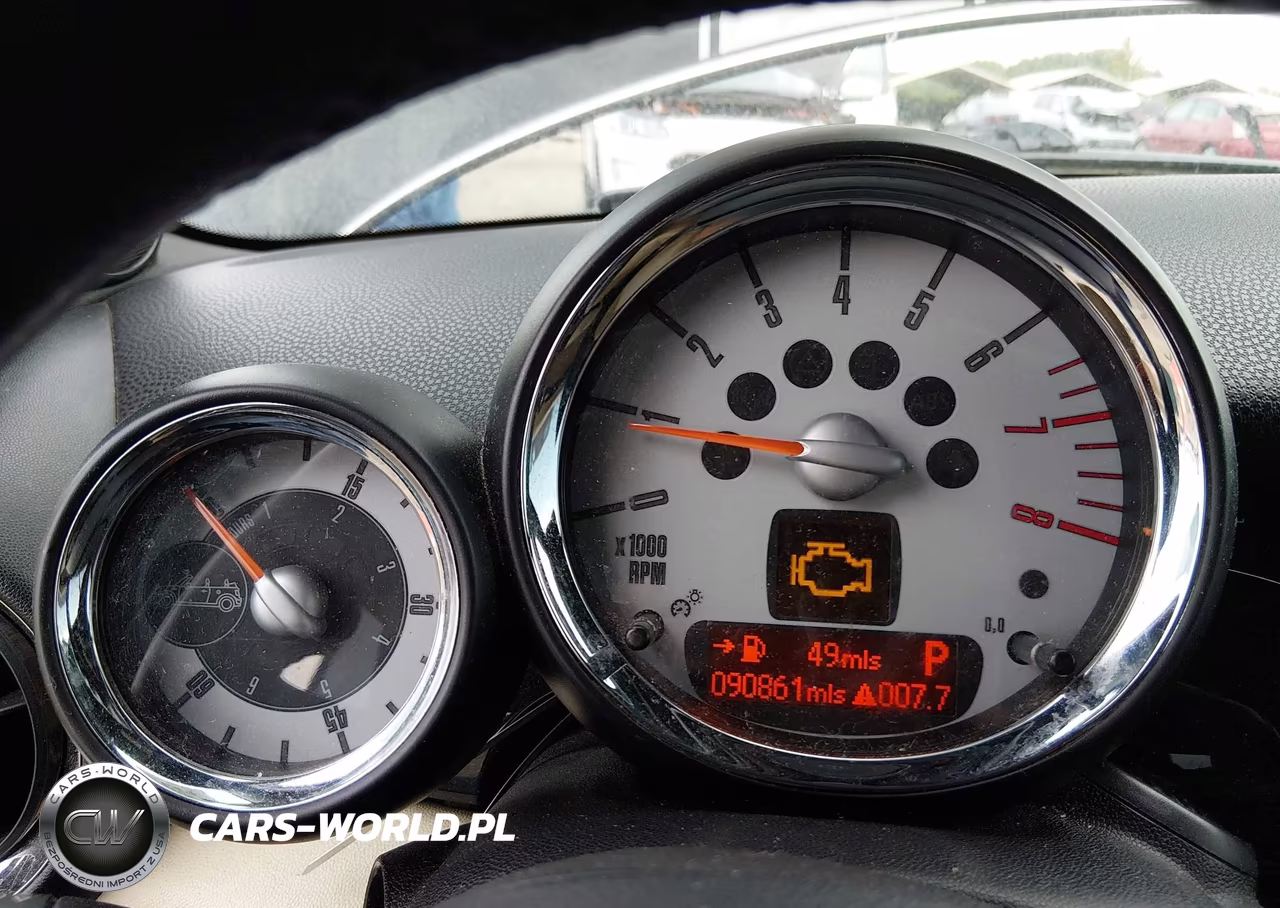 2010 Mini Cooper VIN:WMWMR3C51ATU98058 - 7
