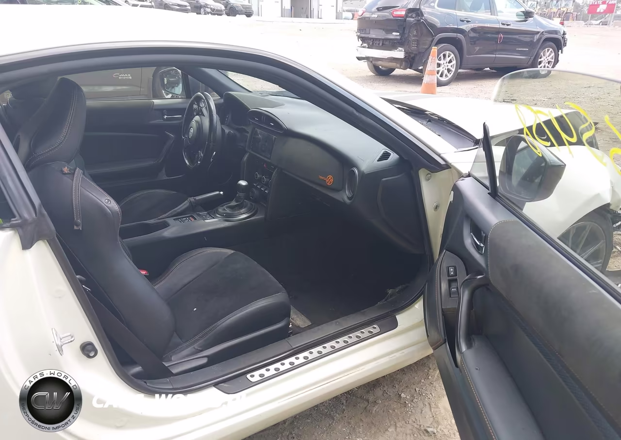 2017 Toyota 86 860 Special Edition VIN:JF1ZNAA17H8708707 - 5