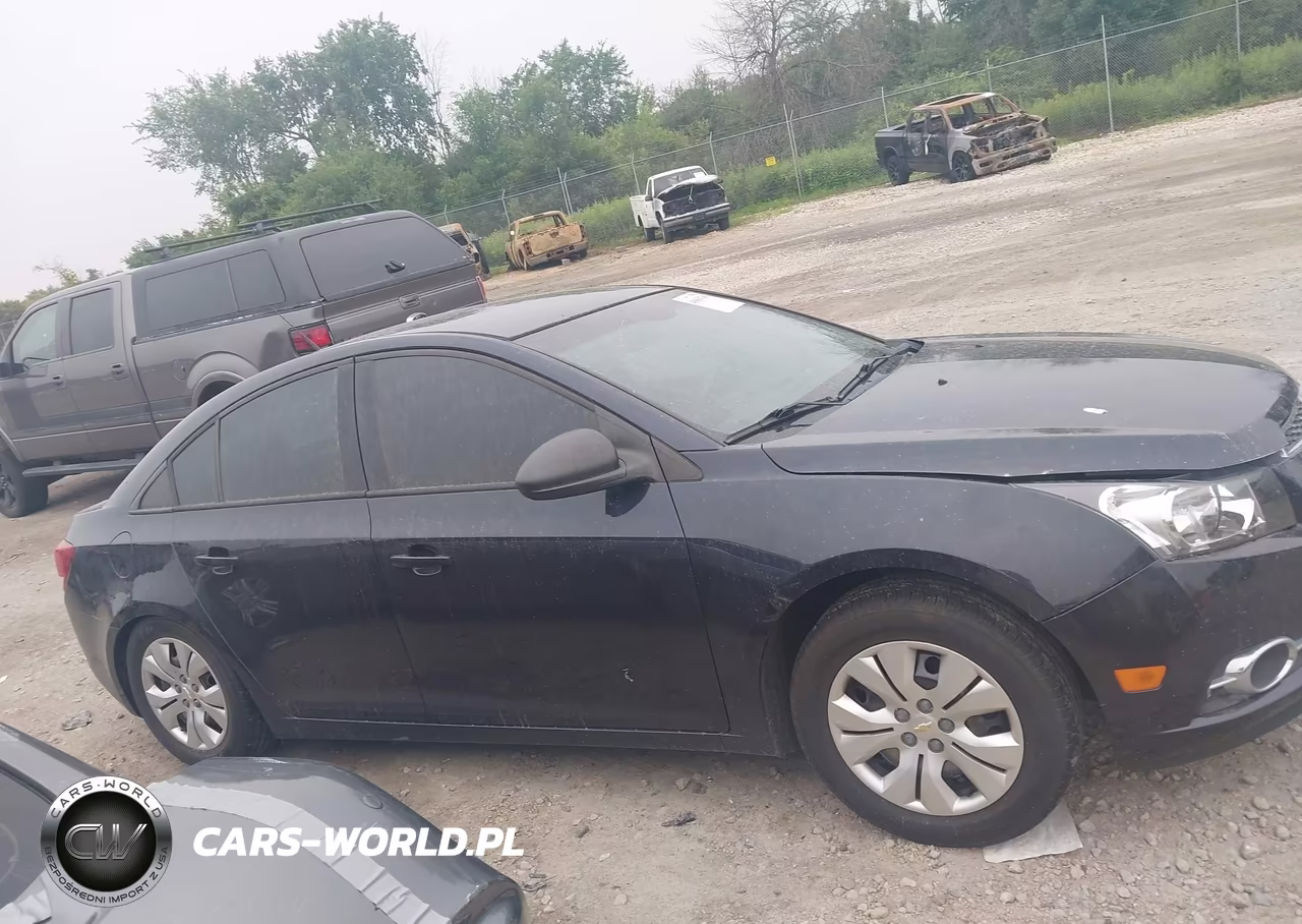 2014 Chevrolet Cruze Ls Auto VIN:1G1PA5SHXE7483872 - 13