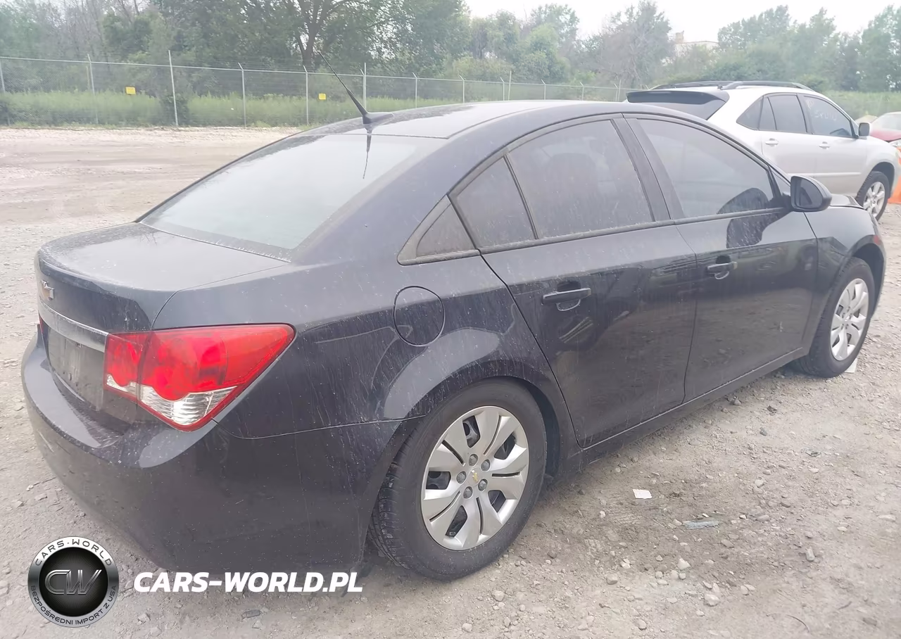 2014 Chevrolet Cruze Ls Auto VIN:1G1PA5SHXE7483872 - 4