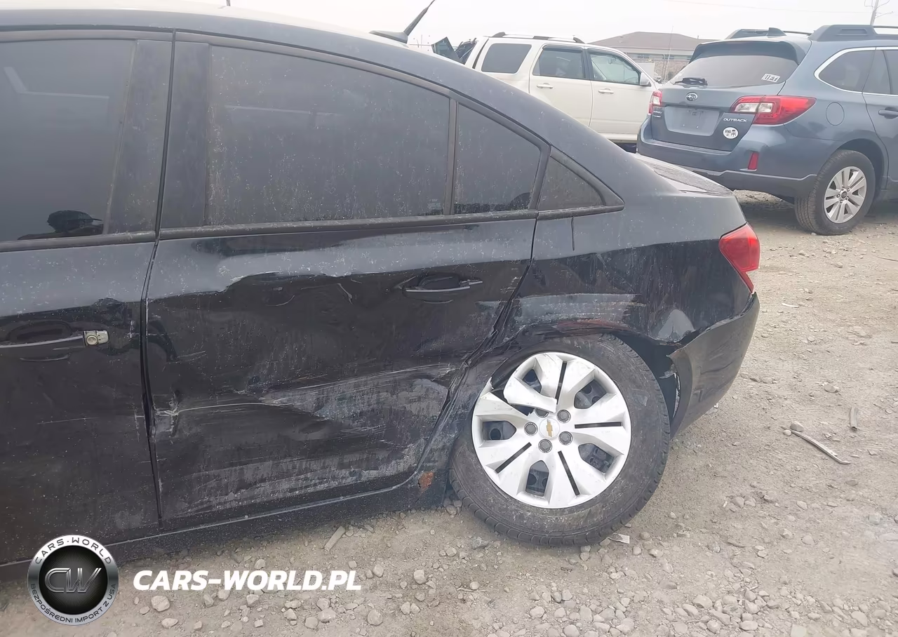 2014 Chevrolet Cruze Ls Auto VIN:1G1PA5SHXE7483872 - 6