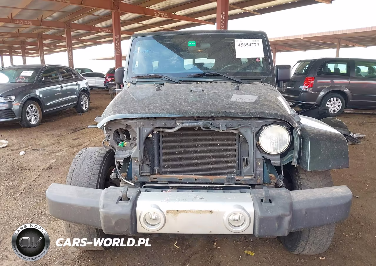 2011 Jeep Wrangler Unlimited Sahara VIN:1J4HA5H1XBL543877 - 13