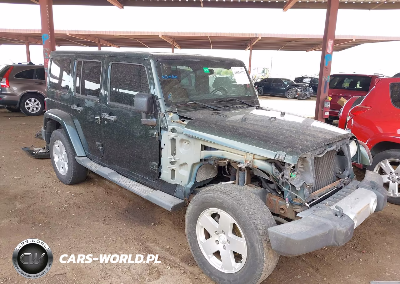 2011 Jeep Wrangler Unlimited Sahara VIN:1J4HA5H1XBL543877 - 6