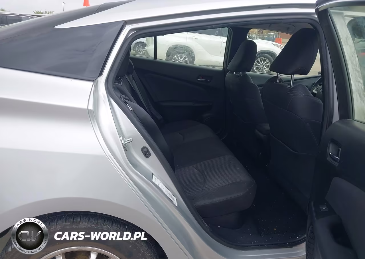 2016 Toyota Prius Two VIN:JTDKBRFU9G3009161 - 8