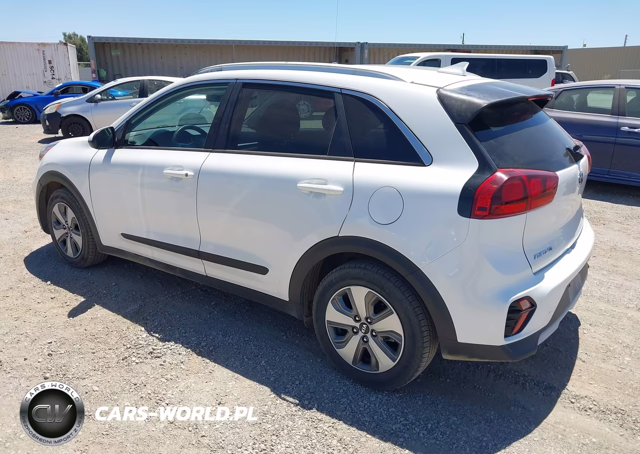 2020 Kia Niro Lx VIN:KNDCB3LCXL5371611 - 3