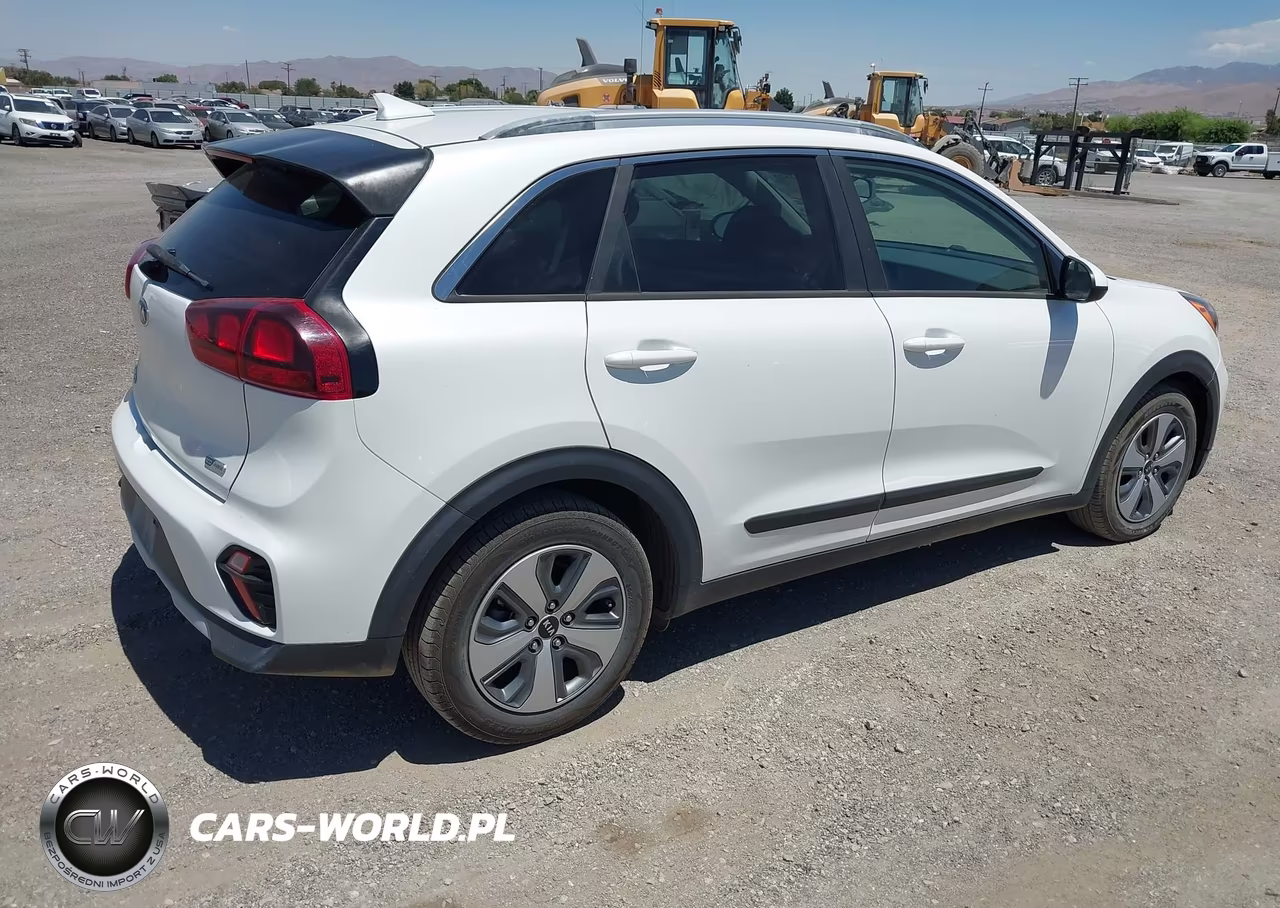 2020 Kia Niro Lx VIN:KNDCB3LCXL5371611 - 4
