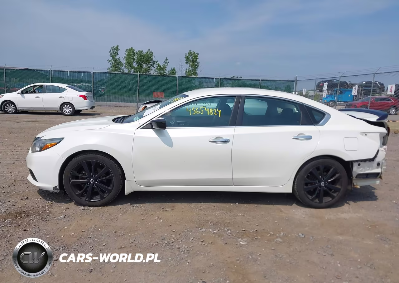 2017 Nissan Altima 2.5 Sr VIN:1N4AL3AP4HC486384 - 14