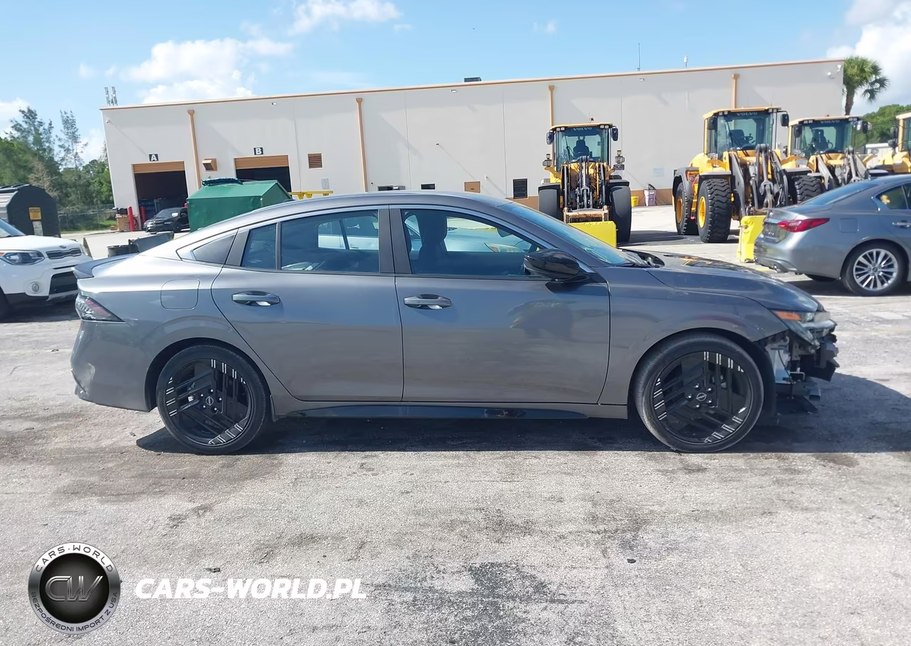 2026 Nissan Sentra Sr VIN:3N1AB9DV7TY209175 - 14