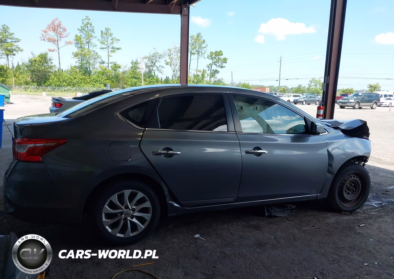 2018 Nissan Sentra S VIN:3N1AB7AP7JY309705 - 14