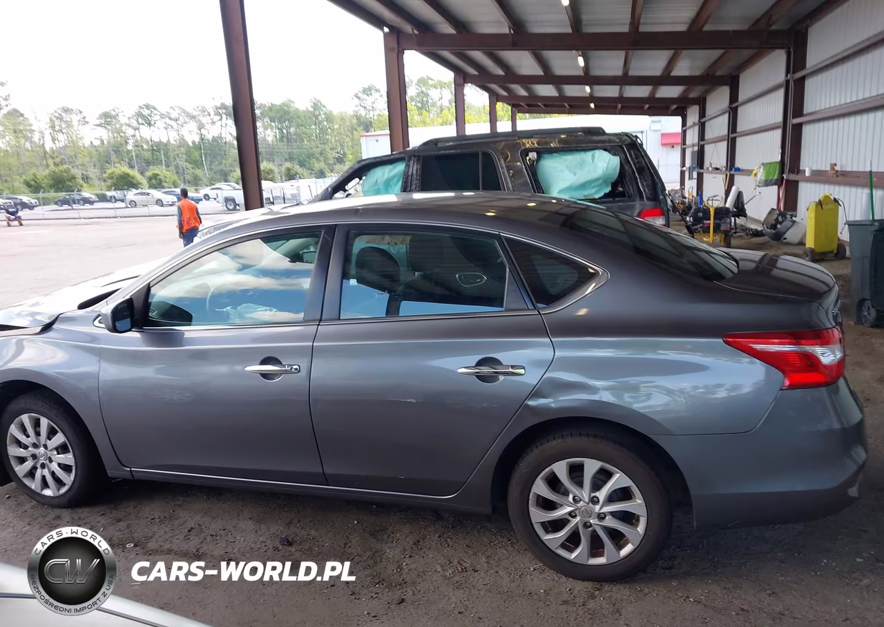 2018 Nissan Sentra S VIN:3N1AB7AP7JY309705 - 15
