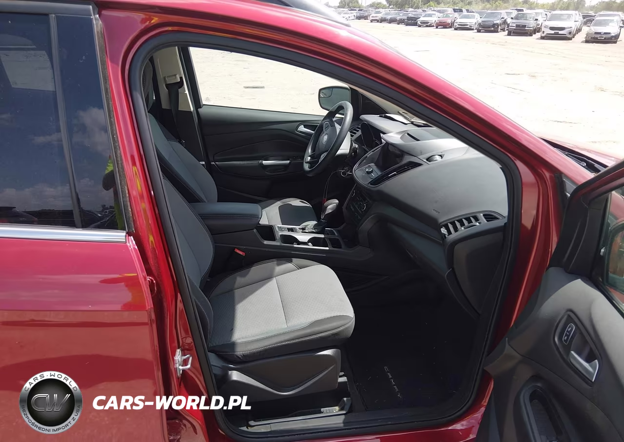 2018 Ford Escape Se VIN:1FMCU0GD0JUD42726 - 5