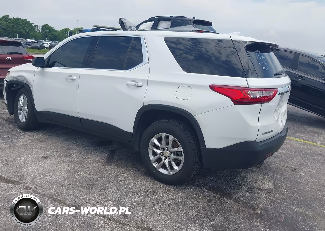 2019 Chevrolet Traverse Ls VIN:1GNERFKWXKJ312802 - 3
