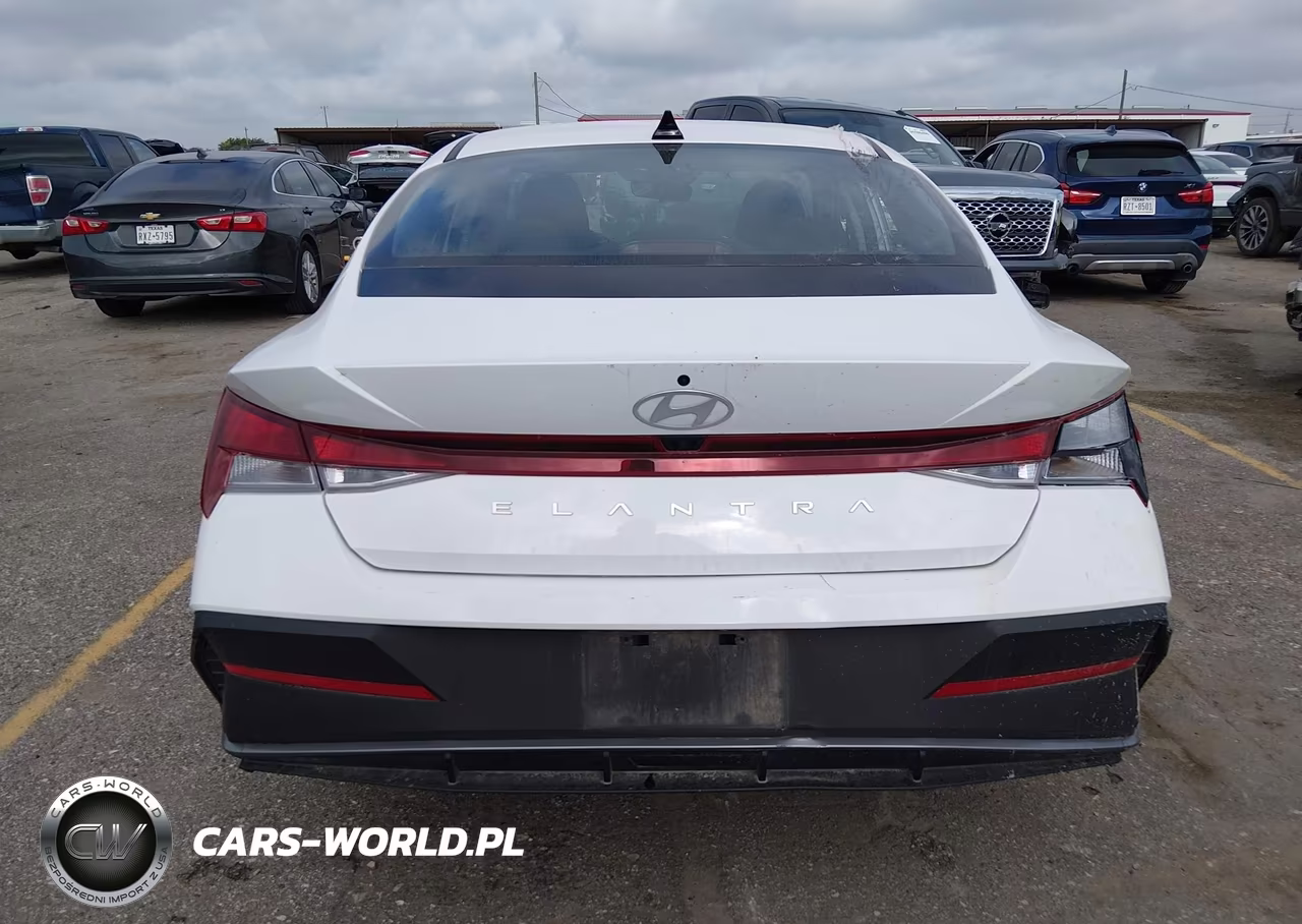 2025 Hyundai Elantra Se VIN:KMHLL4DG7SU001933 - 17