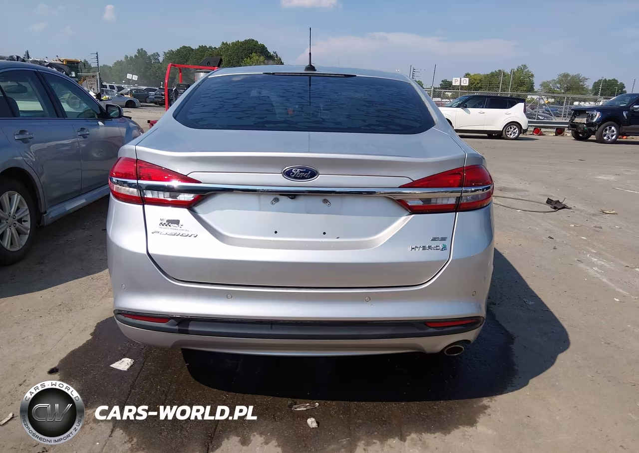 2018 Ford Fusion Hybrid Se VIN:3FA6P0LU5JR119691 - 16