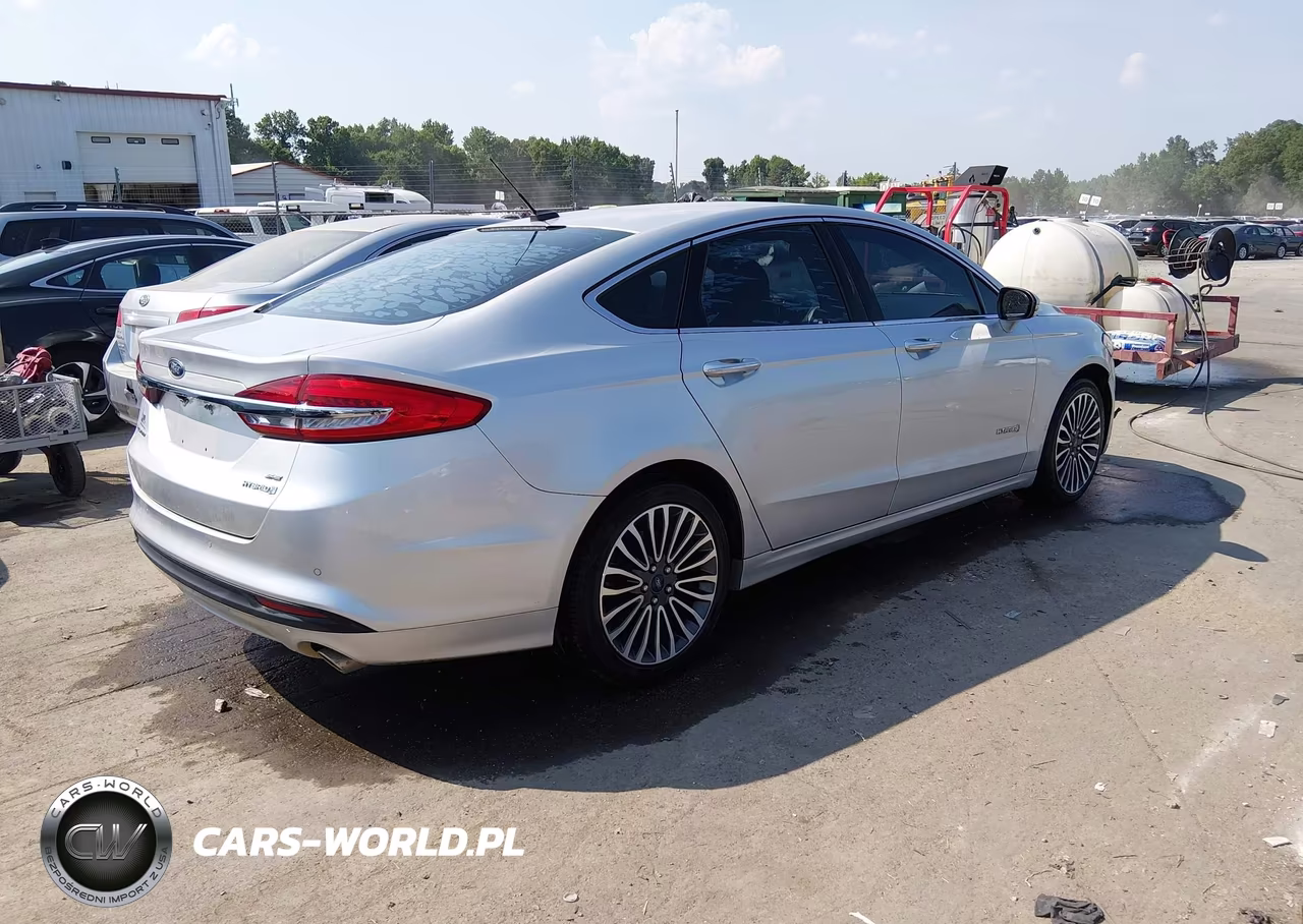 2018 Ford Fusion Hybrid Se VIN:3FA6P0LU5JR119691 - 4