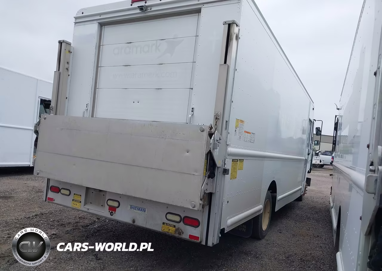 2010 Freightliner Chassis M Line Walk-In Van VIN:4UZAAPDUXACAS1749 - 4