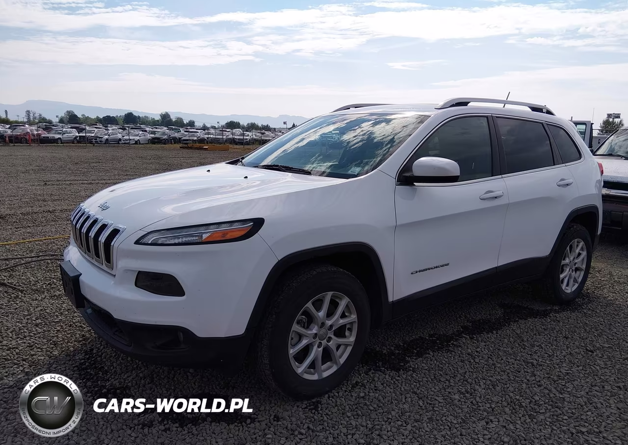 2018 Jeep Cherokee Latitude 4X4 VIN:1C4PJMCB4JD528652 - 2