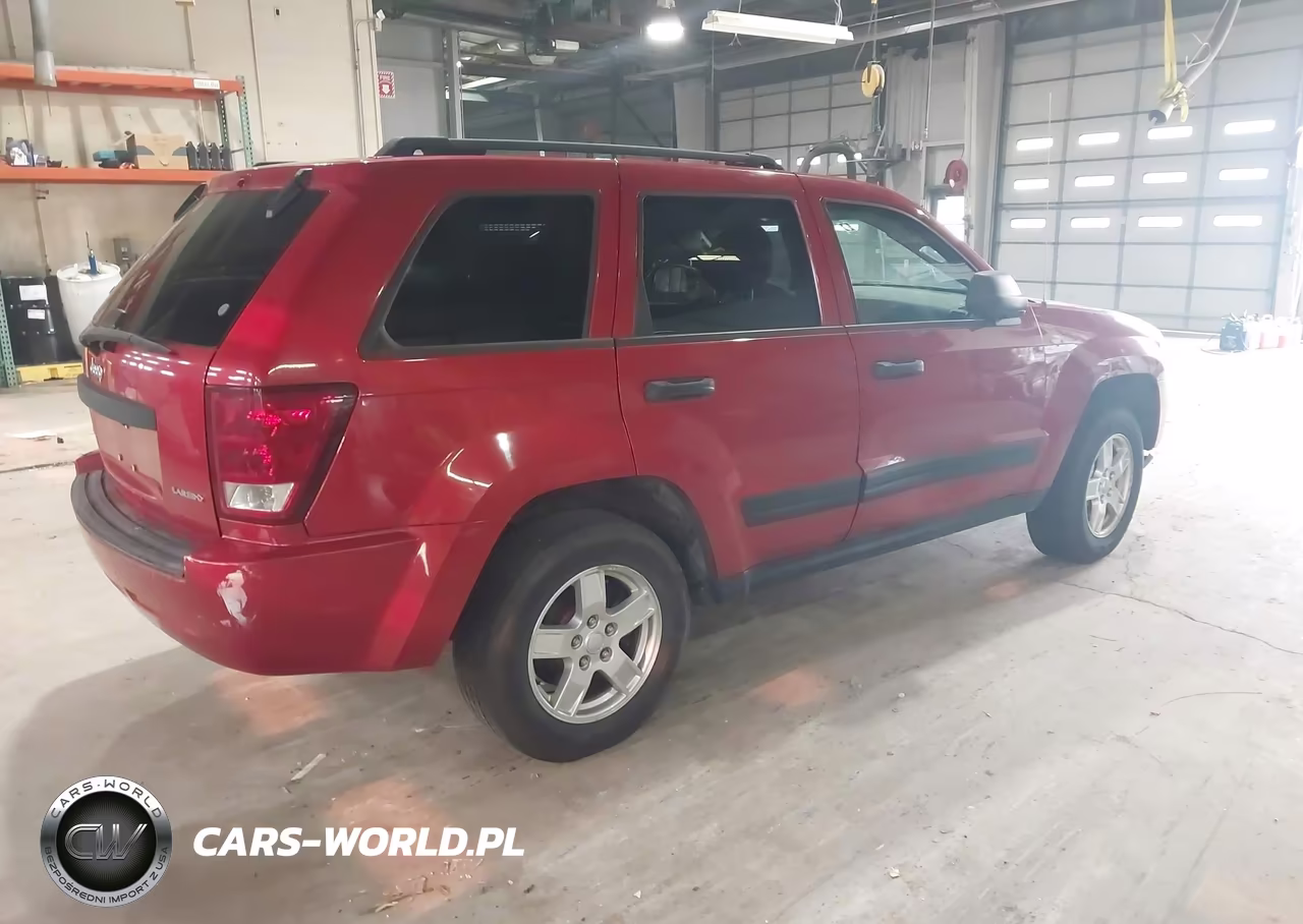 2005 Jeep Grand Cherokee Laredo VIN:1J4GR48K55C535987 - 4