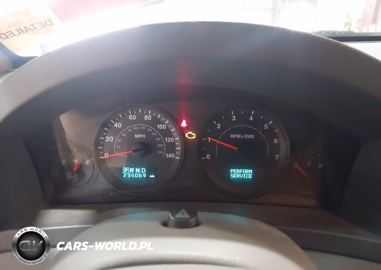 2005 Jeep Grand Cherokee Laredo VIN:1J4GR48K55C535987 - 7