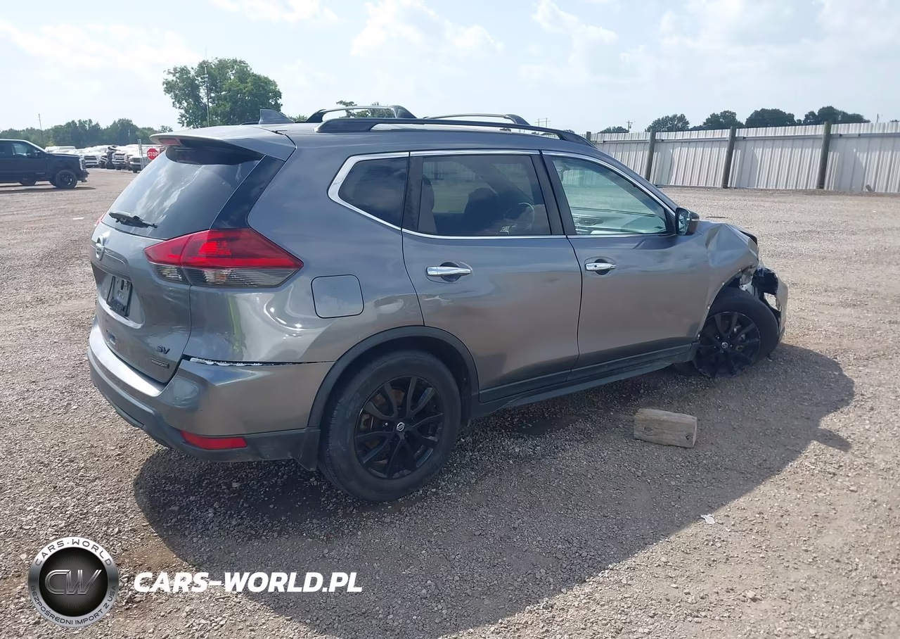 2018 Nissan Rogue Sv VIN:5N1AT2MT4JC835784 - 4