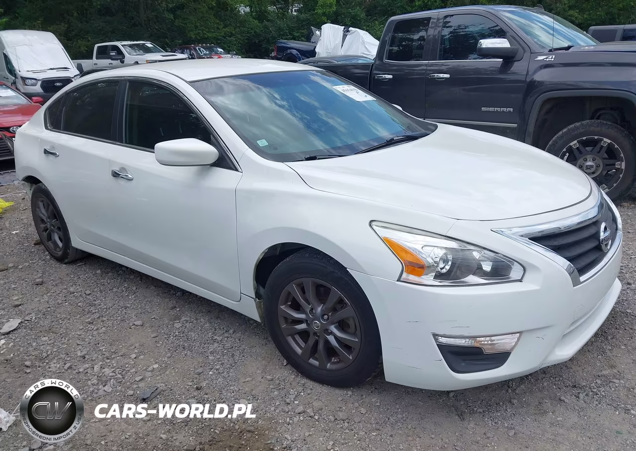 2015 Nissan Altima 2.5 S – zdjęcie 1 z 17